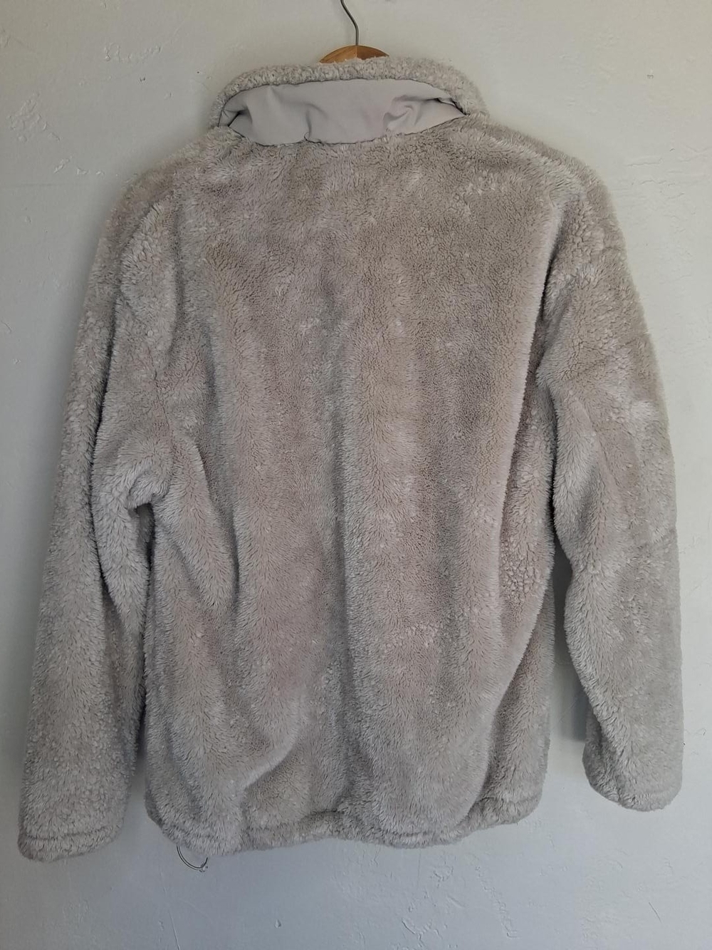 New Balance Women’s M Sherpa Fleece Jacket Beige Taupe Full Zip Cozy Outdoor - Picture 8 of 8